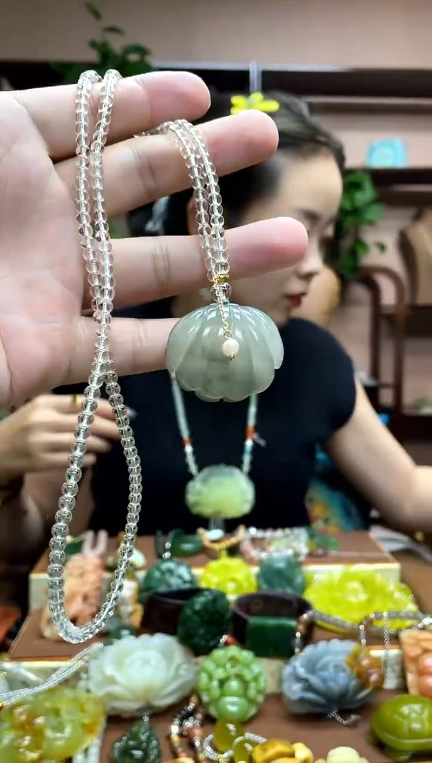 未镶嵌岫玉吊坠·2