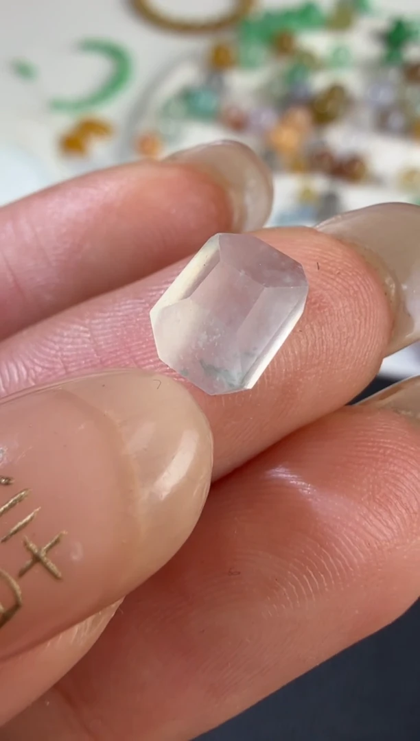 未镶嵌定制翡翠7.9*5.6*4.6/260+26