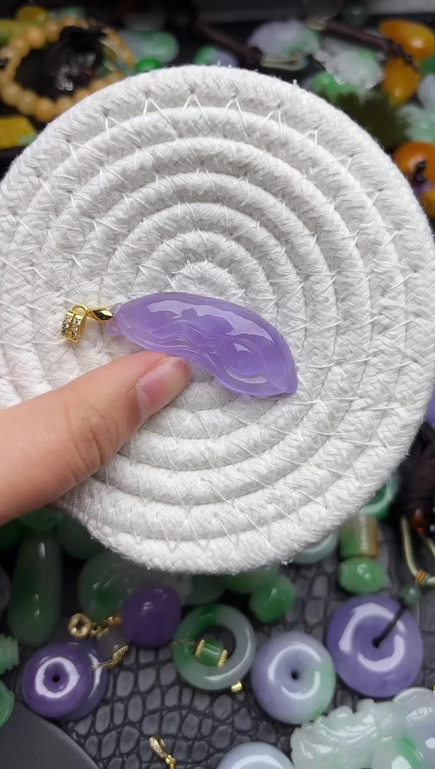 颈饰未镶嵌翡翠缅甸翡翠吊坠