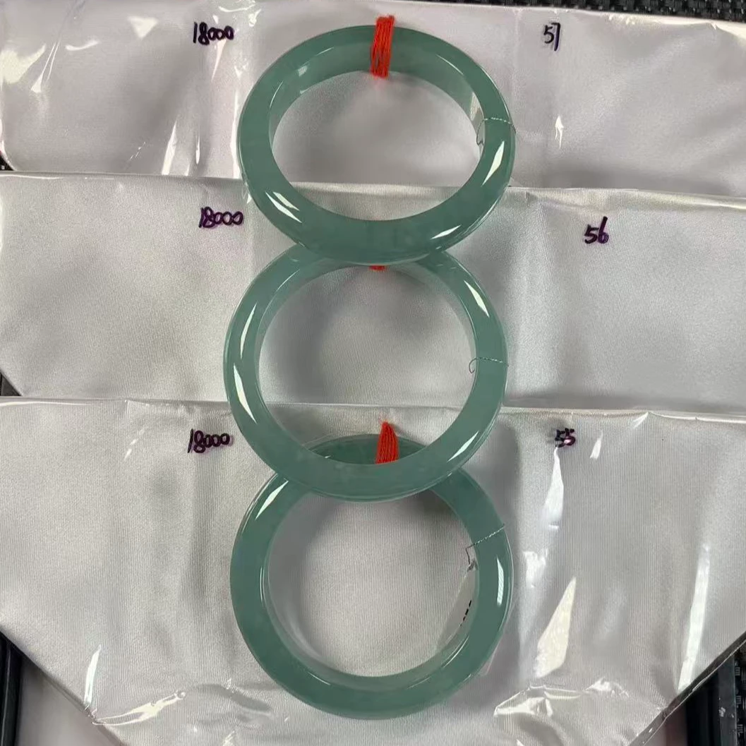 翡翠A货手镯0多样性发货，发一件