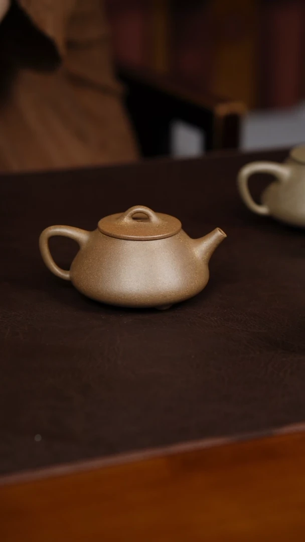 茶壶紫砂青段退火平盖小的140cc