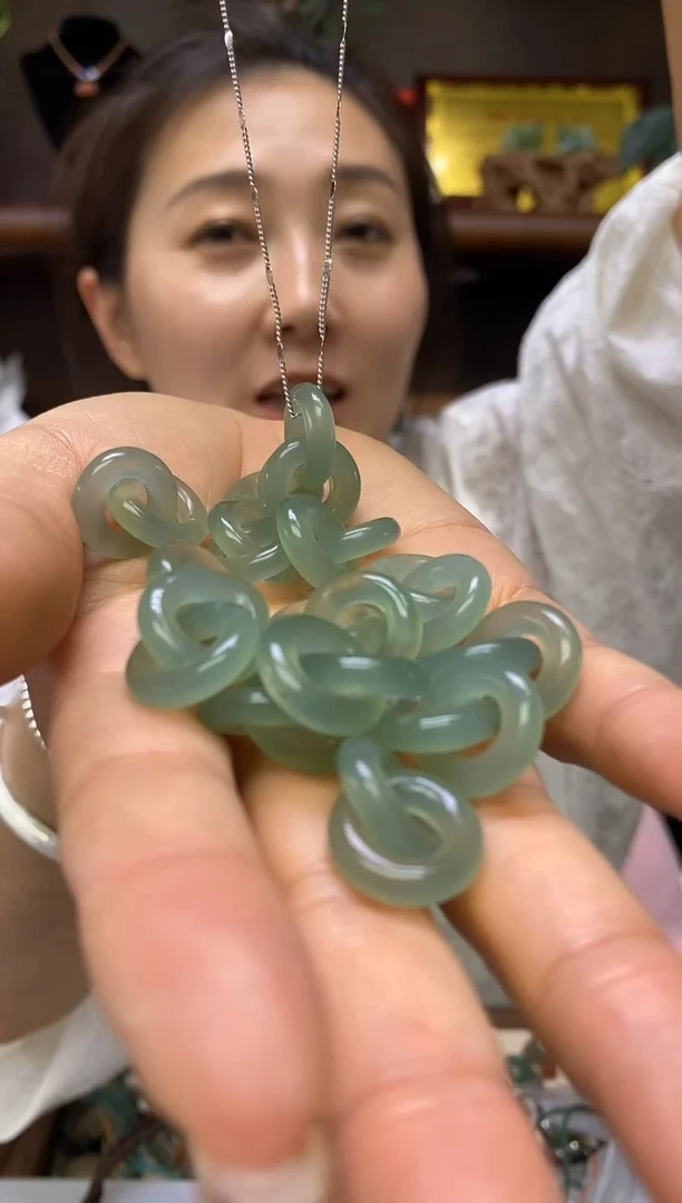 【闪购商品】岫玉吊坠未镶嵌多样性发货其中发一