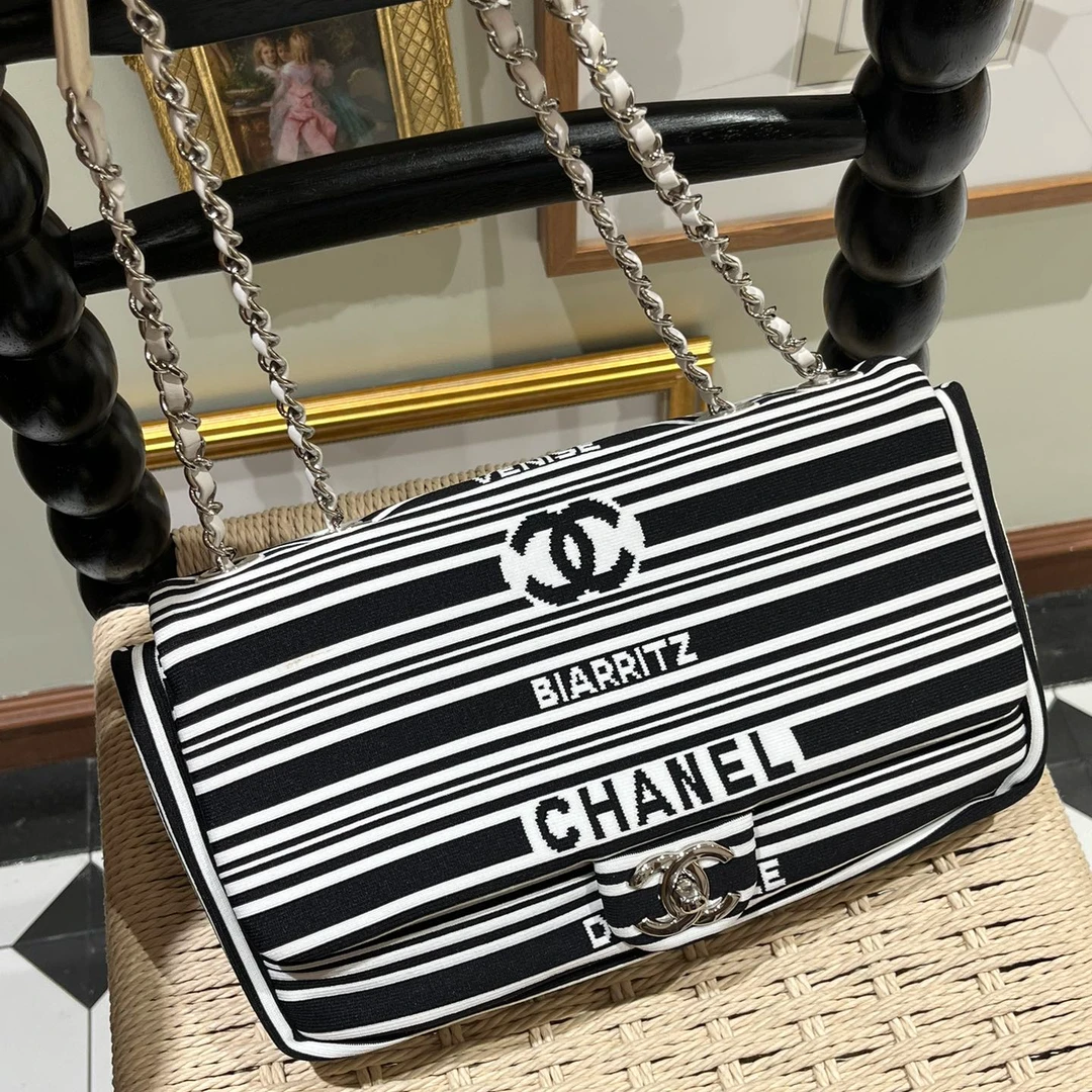 95新 Chanel/香奈儿 千禧一代-帆布条纹秀款书包扣斜挎包4040937