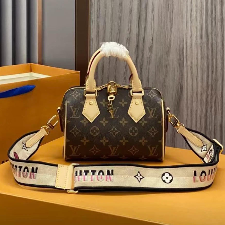 95新 LouisVuitton/路易威登 胖虎安安/路易威登/95新/公价0/0042
