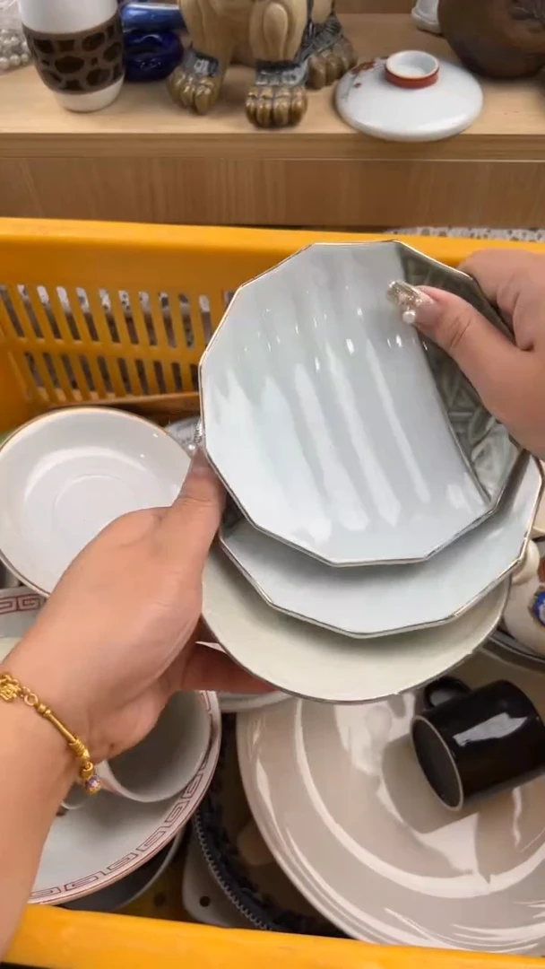 784默认微瑕，满20元包邮