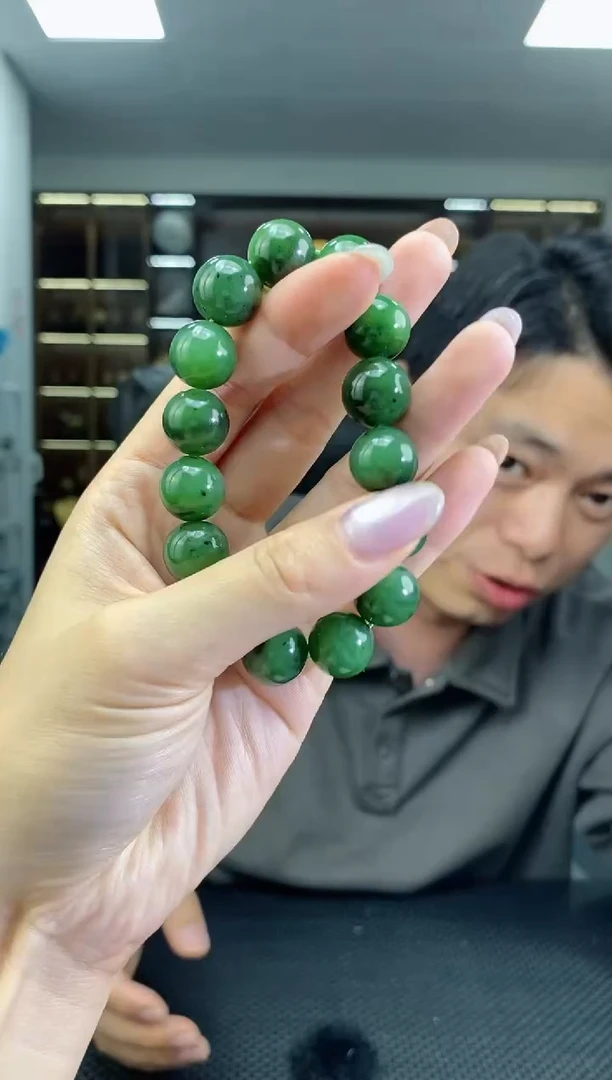 和田玉手串未镶嵌碧玉圆珠卡14