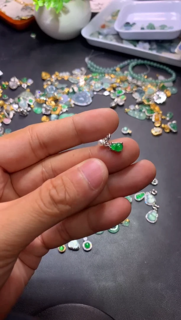 翡翠银S925镶嵌吊坠(不含链)1