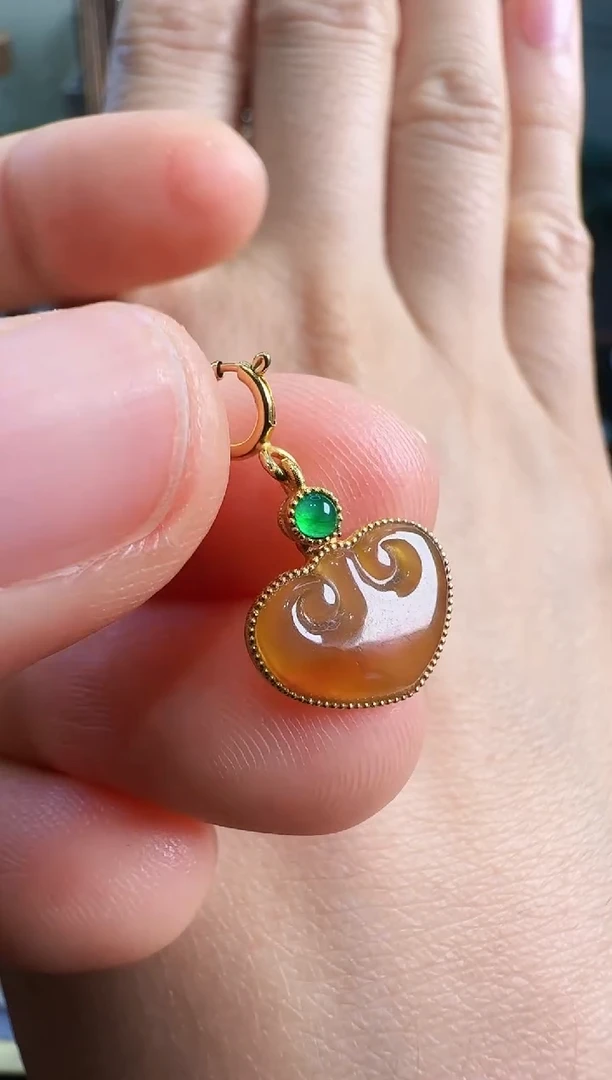 【闪购商品】翡翠颈饰18K金镶嵌00000680