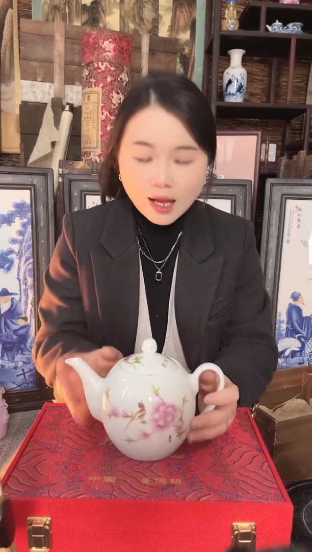 陶景德镇陶瓷摆件C302