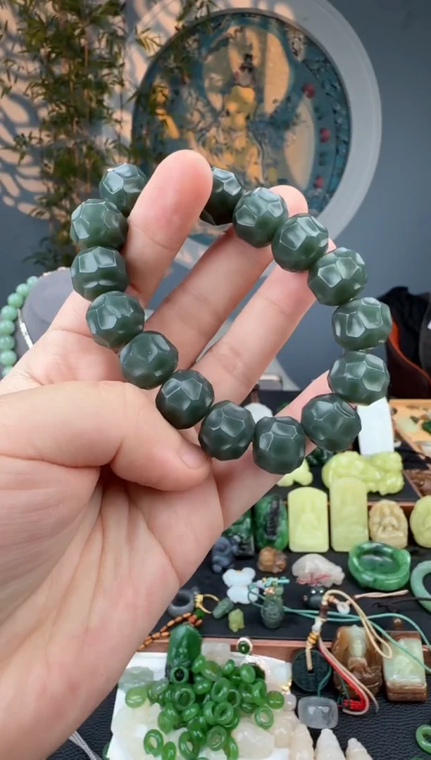 颈饰未镶嵌和田玉和田玉