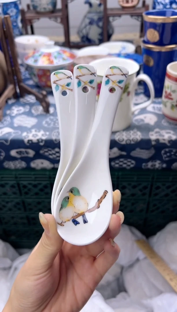 瓷片       勺子