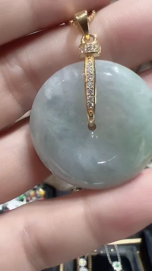颈饰未镶嵌翡翠2025122005