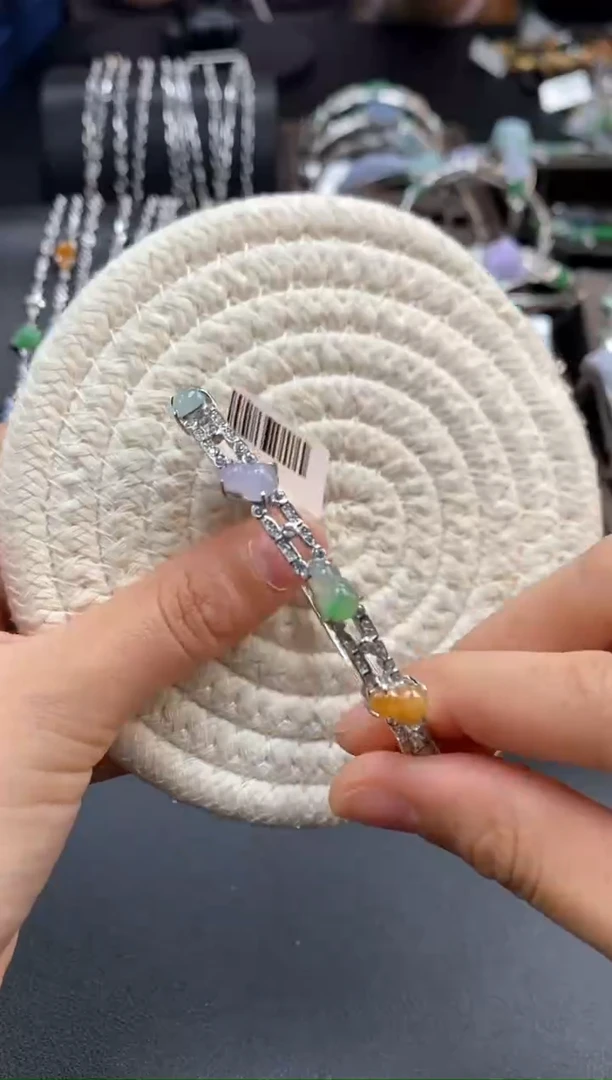 颈饰银S925镶嵌翡翠净货16639