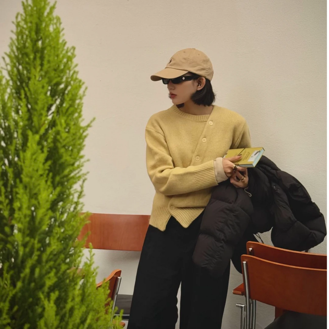 休闲百搭斜门禁针织上衣气质显瘦洋气简约时尚宽松裤子洋气两件套