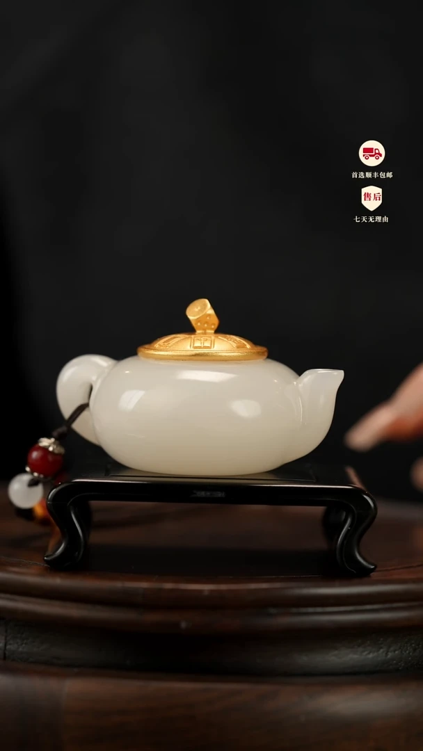 云南石荔枝白雕刻：把把壶手把件摆件