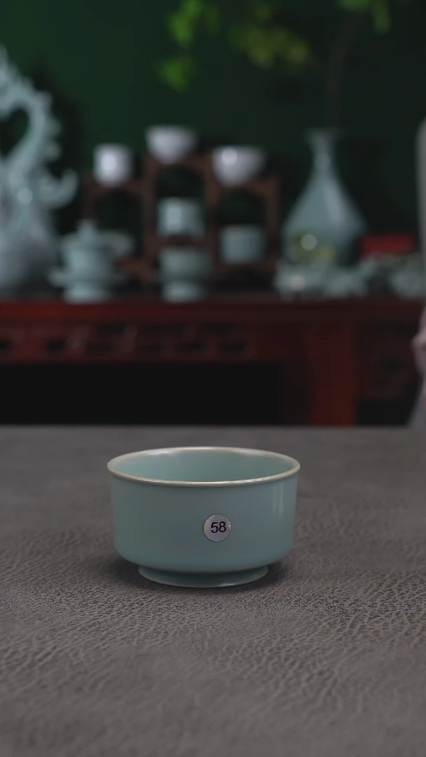 58号天蓝卷足唇口杯无纹微瑕福利~帆