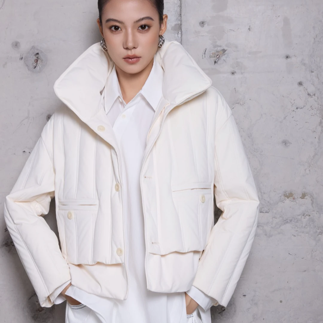 90白鹅绒 极简廓形双面穿的短款鹅绒服24060