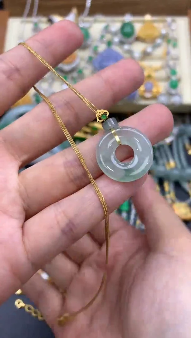 翡翠18K金镶嵌颈饰276-中国好珍宝