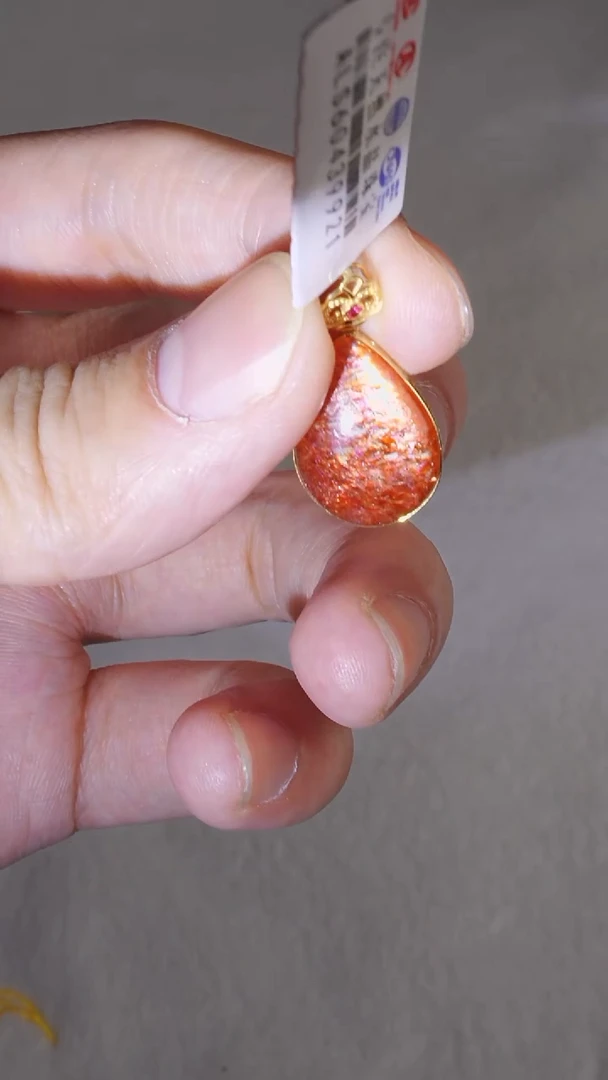 18K金镶嵌18K金太阳吊坠长石多样性发其一