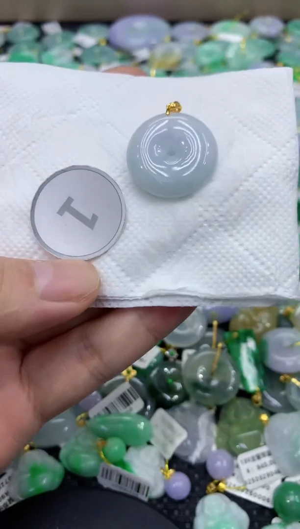 颈饰未镶嵌翡翠天然缅甸翡翠A货