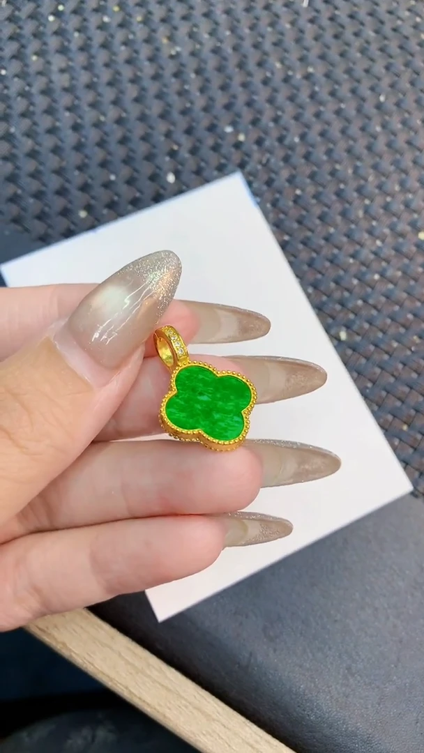 颈饰未镶嵌翡翠1
