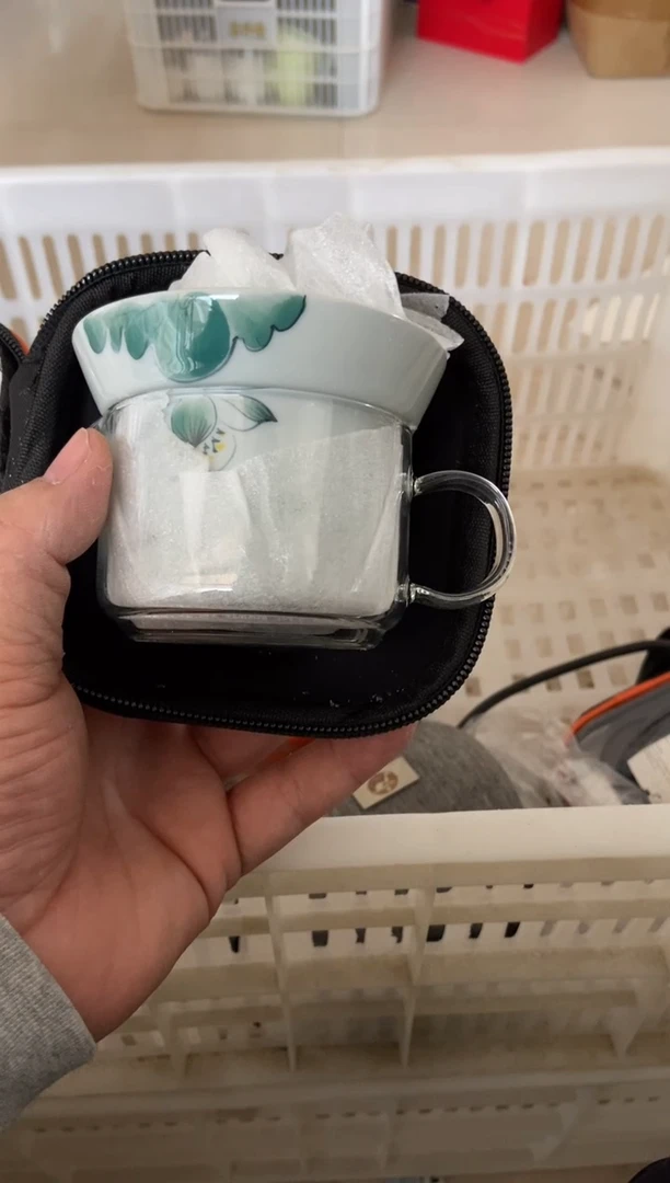 杯无运费险有瑕疵的摄影的产品有使用过的痕迹有点脏介意勿拍