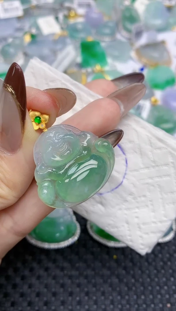 颈饰18K金镶嵌翡翠92   天然翡翠A货  百元以上9米证书费自理