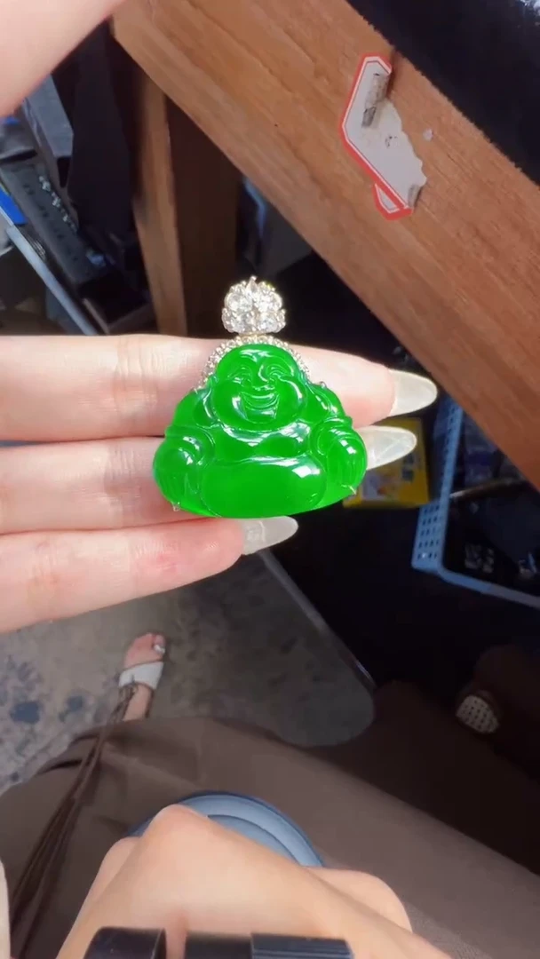 未镶嵌定制翡翠翡翠A货有轻微色差属于正常现象，多样性发货1
