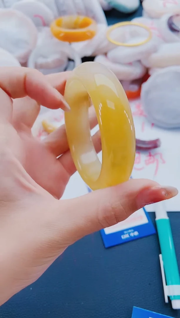 未镶嵌手镯石英质玉M201-56-57