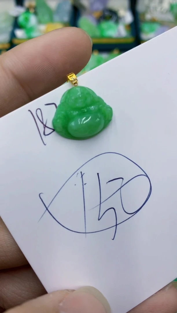 翡翠18K金镶嵌颈饰1111111111