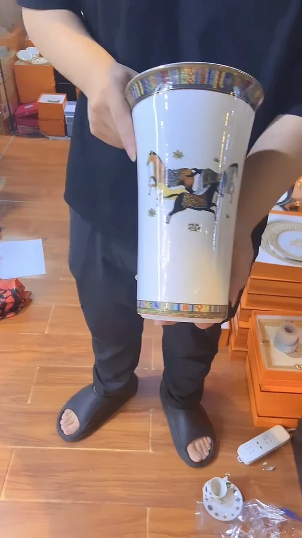 杯鸿辉家品牌瓷器，京东包邮！