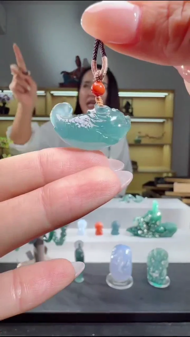 吊坠(不含链)未镶嵌翡翠龙鱼（多样性发其一）