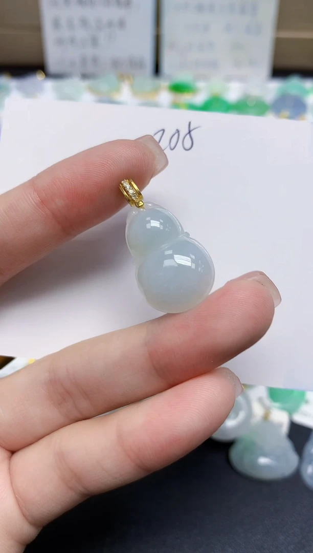 颈饰未镶嵌翡翠天然缅甸翡翠A货翡翠百元以上9元证书费自理