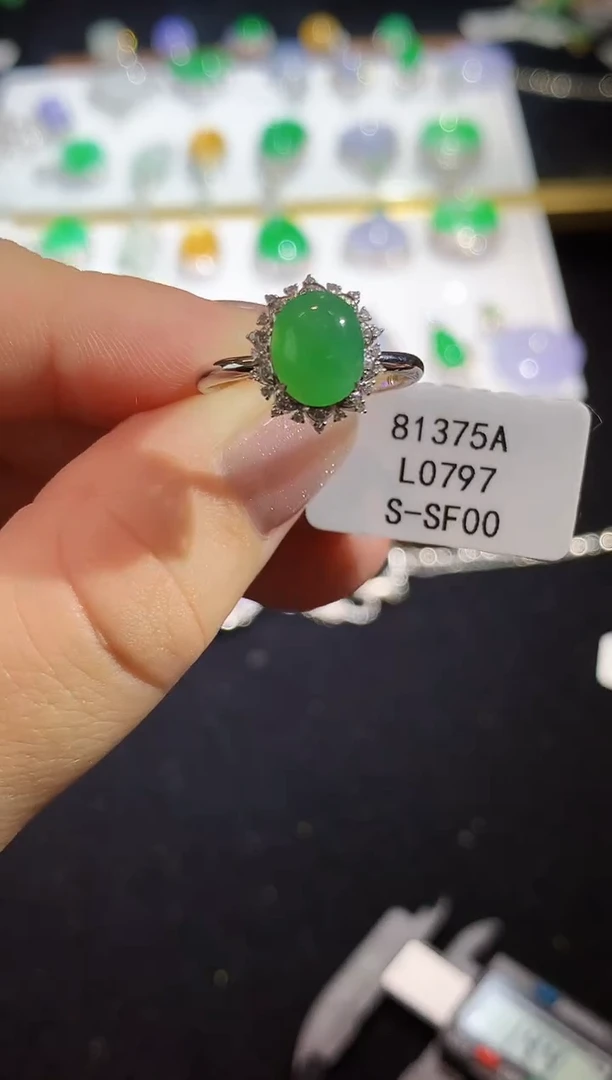 翡翠戒指18K金镶嵌L0797多样性发其一