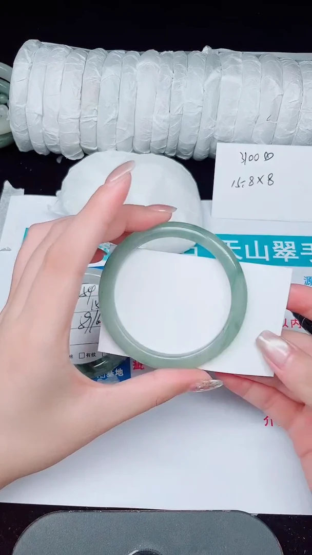 未镶嵌手镯石英质玉155-56/57