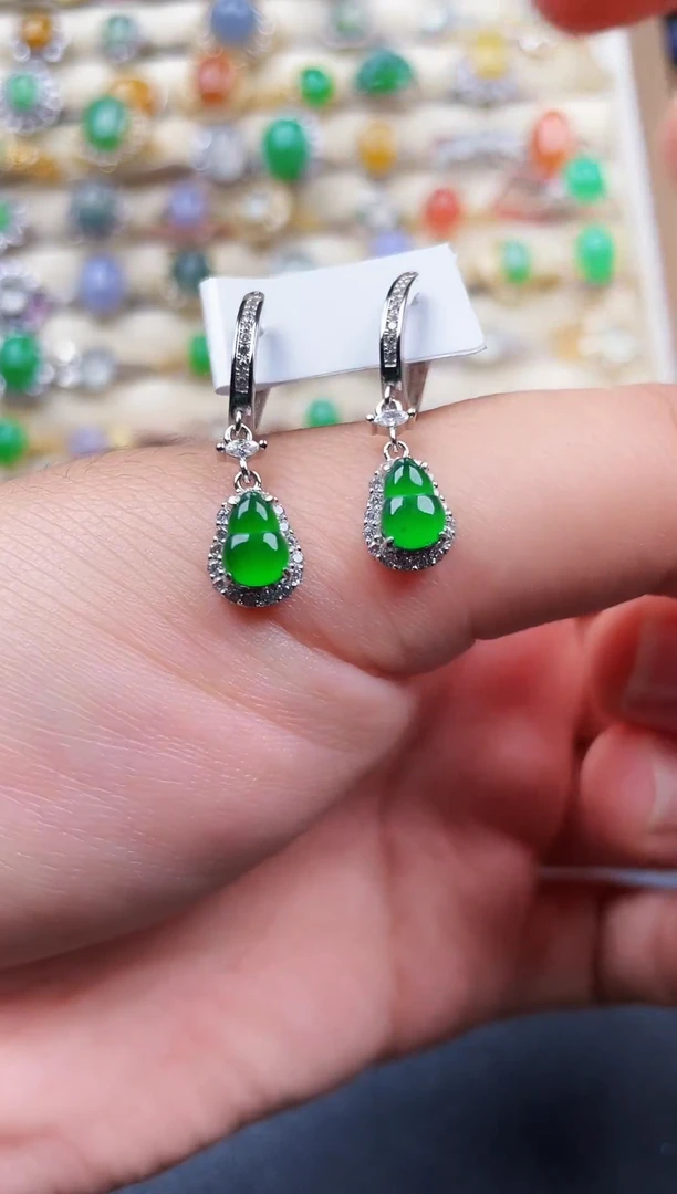 银S925镶嵌翡翠耳饰48