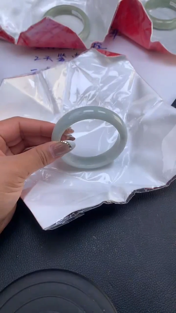 【闪购商品】翡翠手镯未镶嵌天然缅甸A货翡翠手镯
