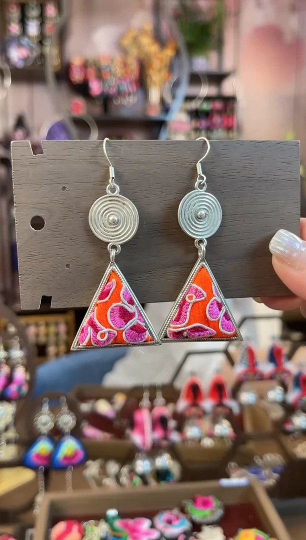 织绣民族风手工非遗老绣饰品76