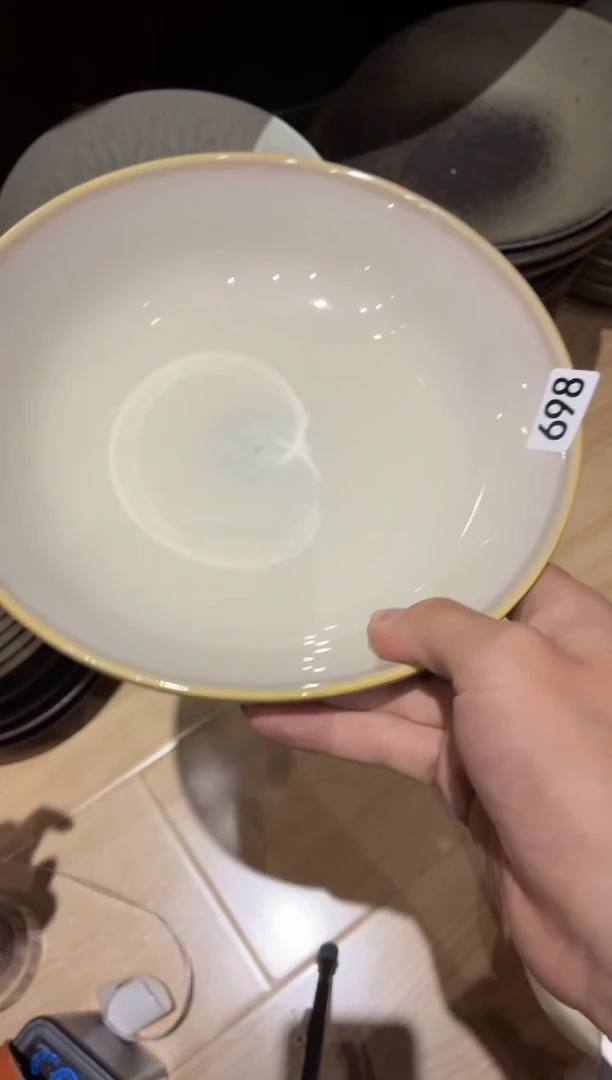 瓷片哈****呱698只此青绿菜盘1个