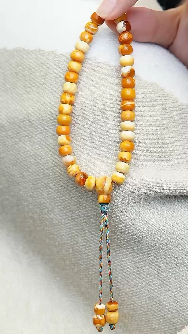 【闪购商品】琥珀裸石未镶嵌手串