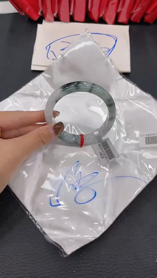 【闪购商品】翡翠手镯未镶嵌手镯