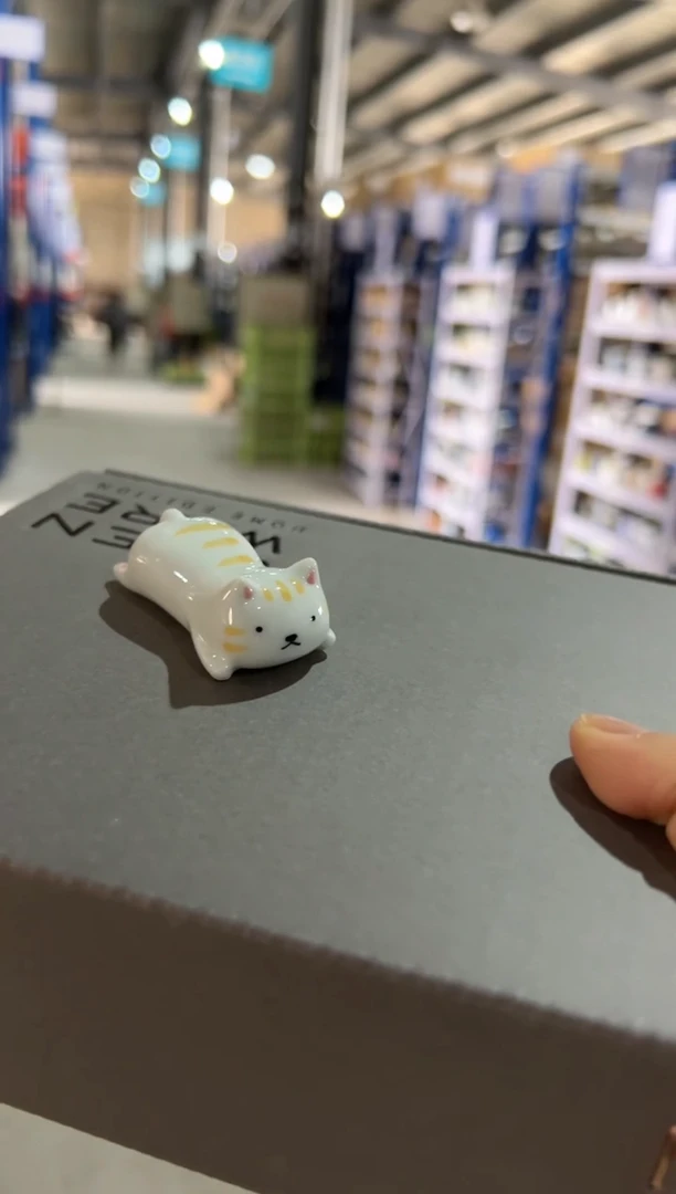 瓷片ゆる猫　箸置（大）　トラ　オレンジ