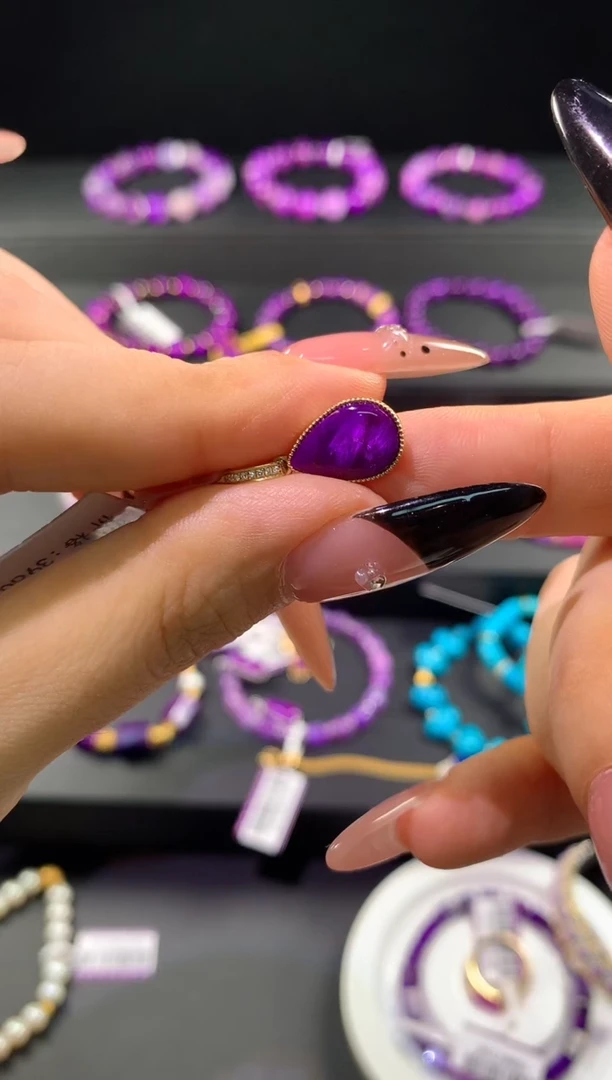 苏纪石（舒俱来）18K金镶嵌.吊坠