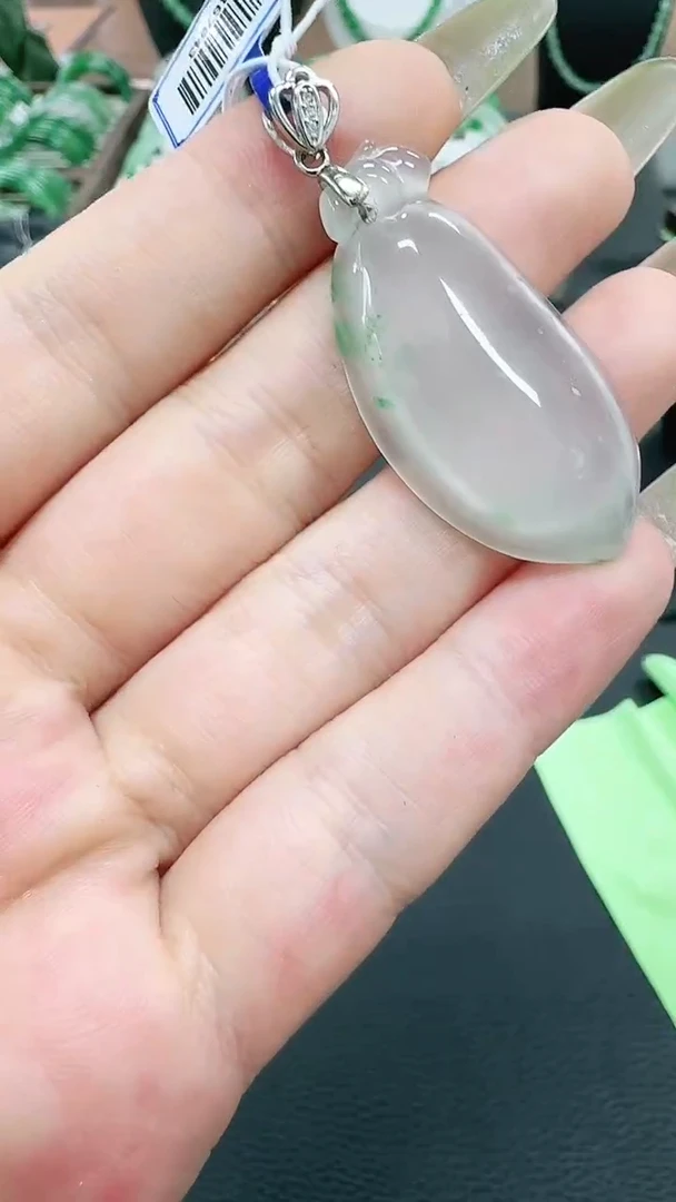 未镶嵌1石英质玉（非洲翠）/8728