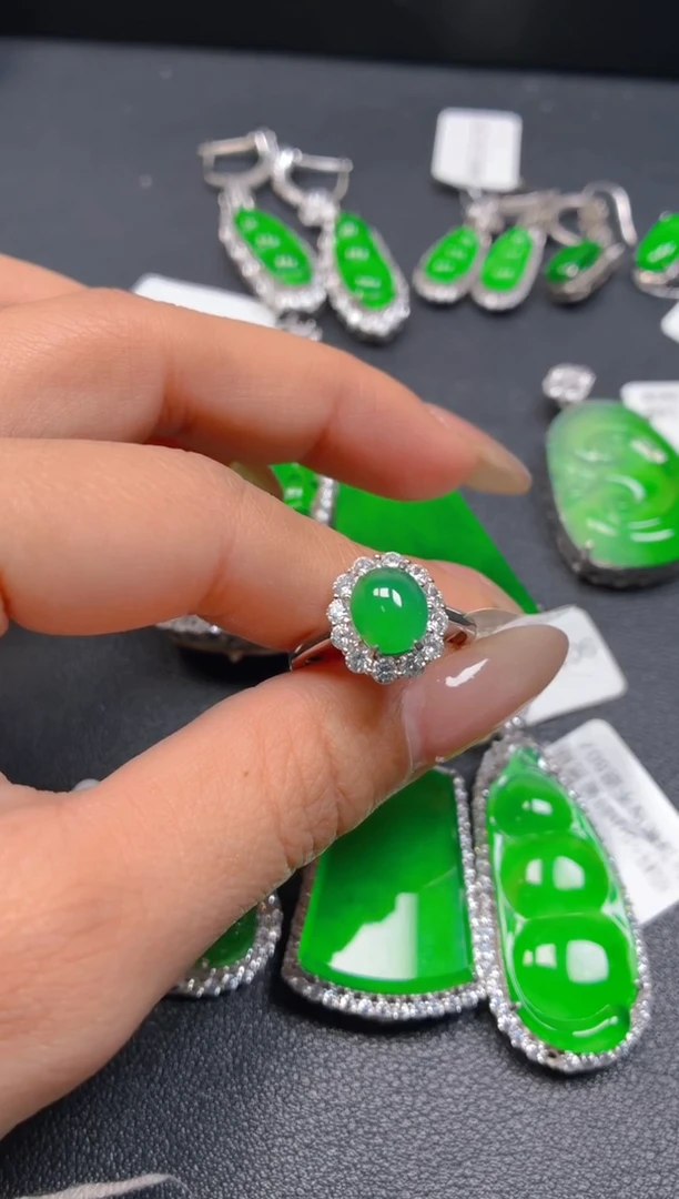 吊坠(不含链)银S925镶嵌翡翠1