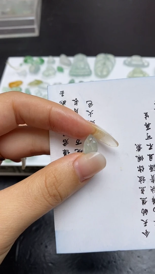 定制翡翠未镶嵌翡翠毛货~