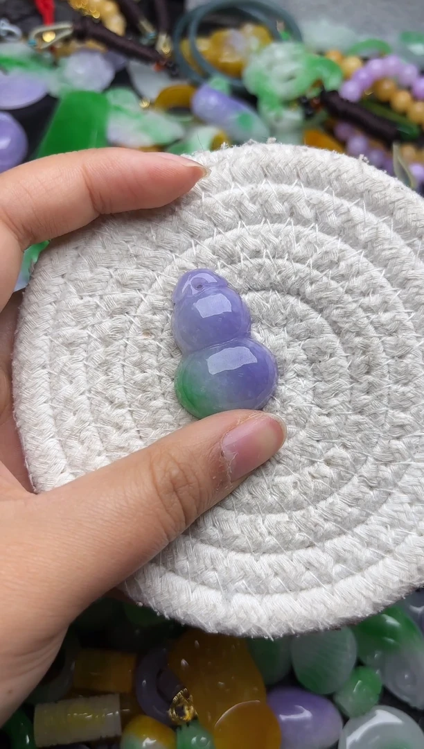 颈饰未镶嵌翡翠缅甸翡翠吊坠