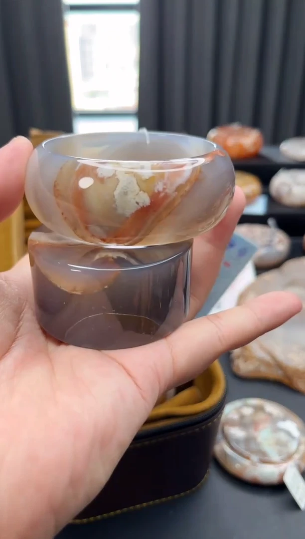 石英质玉手镯未镶嵌赠送镯心（圈口60