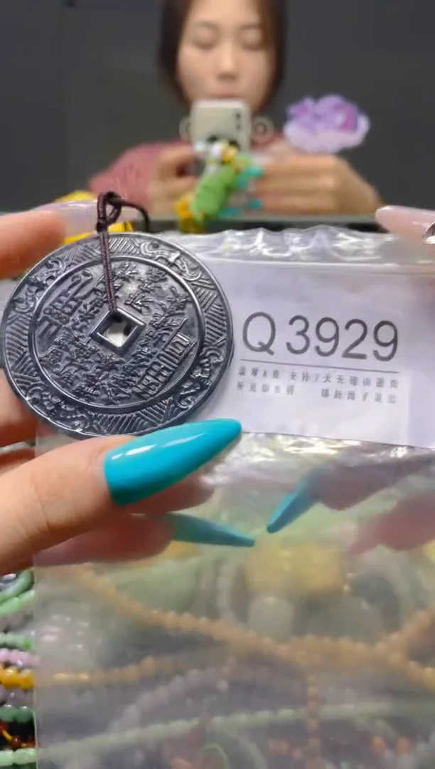 翡翠未镶嵌颈饰/Q/翡翠A货，一件也是批发价