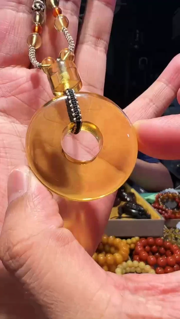 未镶嵌琥珀手串挂件